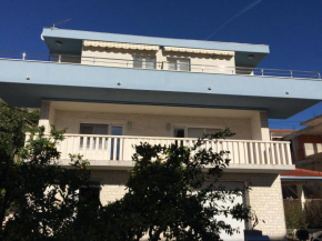 Отель Apartmani Mane  Трогир